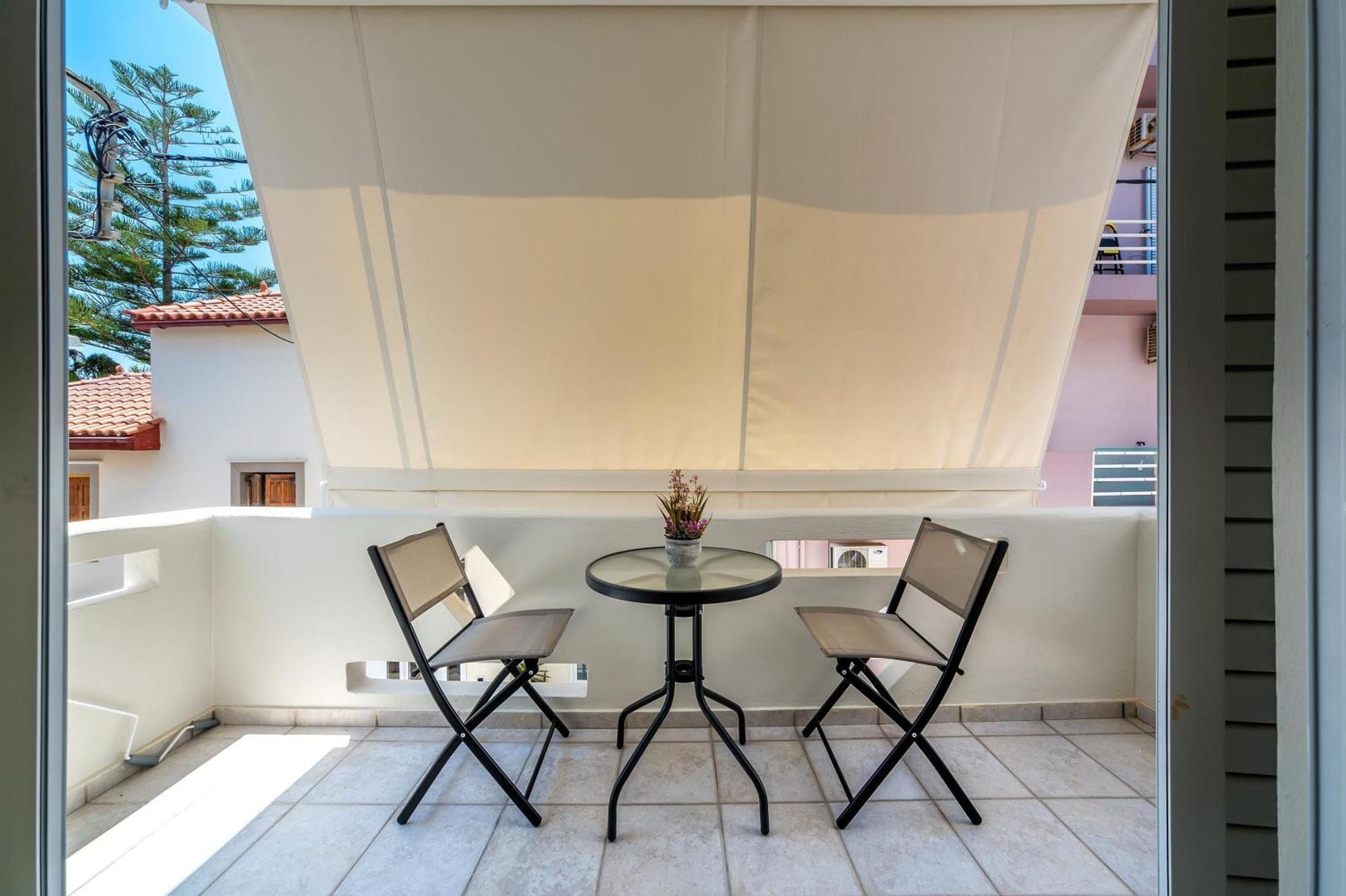 Konstantina's & Nicol's Apartamento